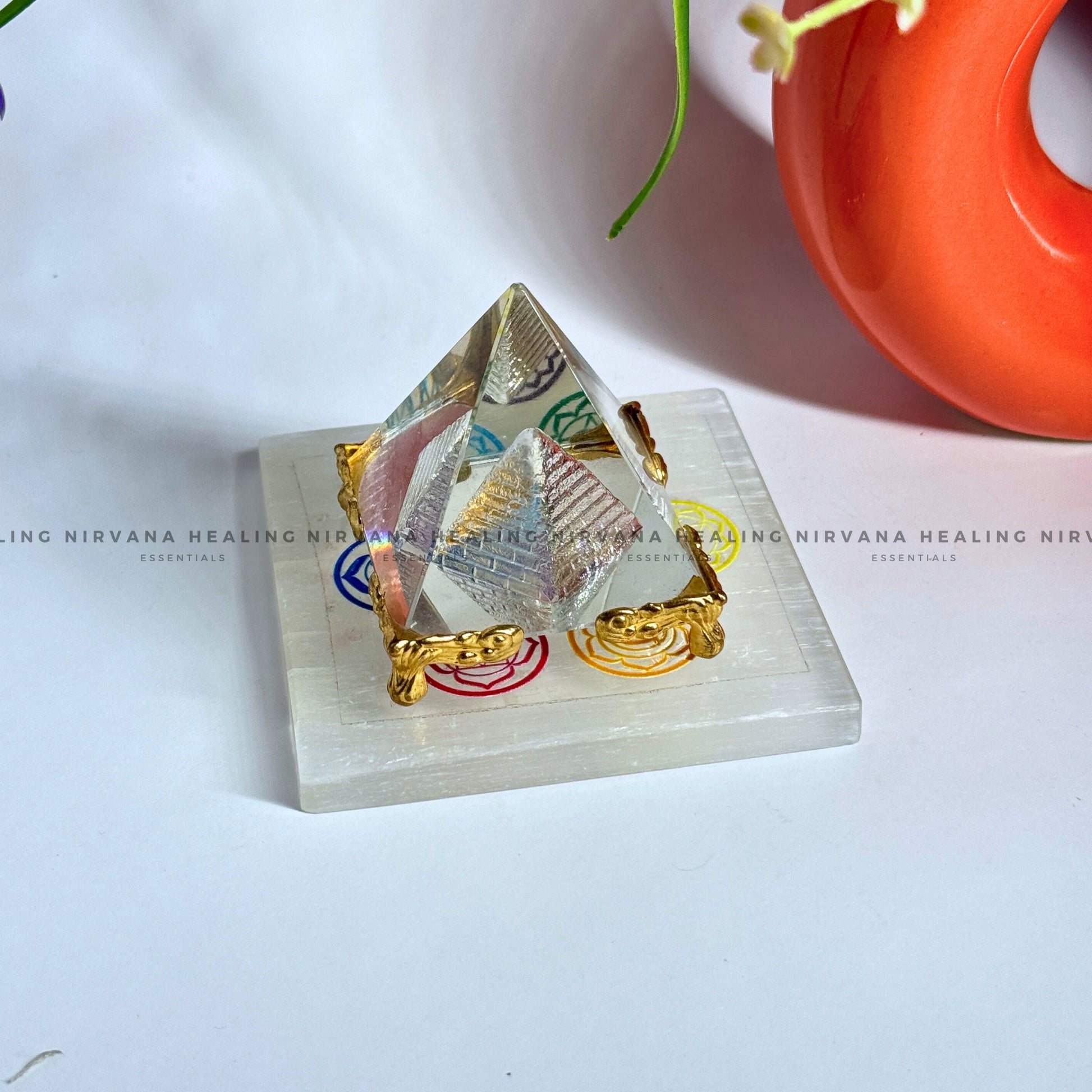 SELENITE 7 CHAKRAS COLOUR CHARGING PLATE (Aura Cleansing ,Charging, Cleansing And Purification). image 3