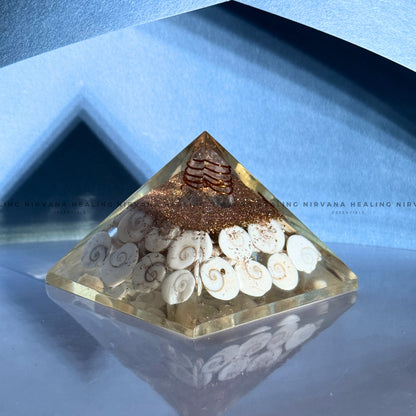 AMETHYST WITH GOMTI CHAKRA  PYRAMID (Meditation, Stress Reduction, Intuition and Manifestation) image 5