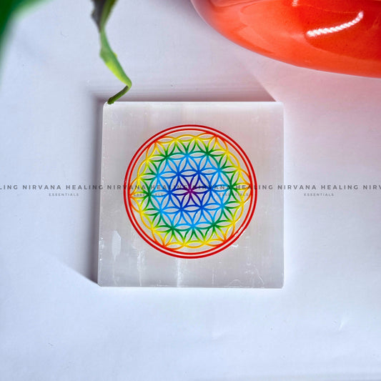 SELENITE FLOWER COLOUR CHARGING PLATE (Aura Cleansing ,Charging, Cleansing And Purification). image 0