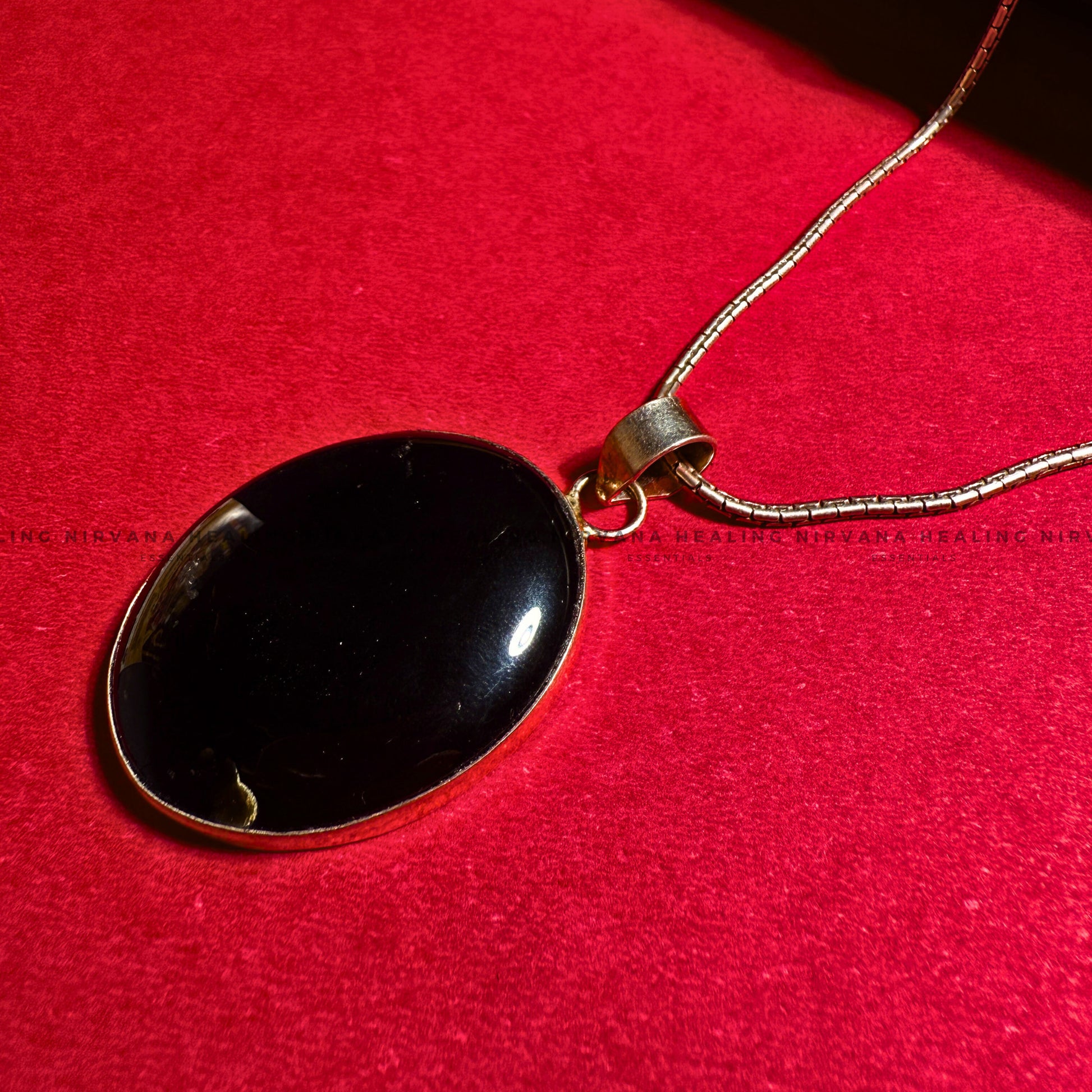 BLACK AGATE PENDANT (Grounding, Protection, Success And Courage) image 1