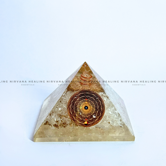 SELENITE PYRAMID (Aura Cleansing, Charging, Cleansing And Purification). image 0