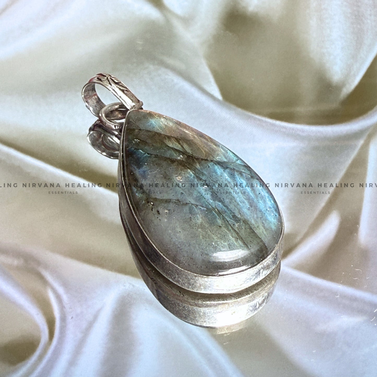 LABRADORITE CRYSTAL DESIGNER PENDANT (Intuition, Inner Power And Transformation).    image 4