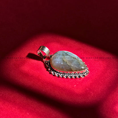 LABRADORITE CRYSTAL DESIGNER PENDANT (Intuition, Inner Power And Transformation).    image 6