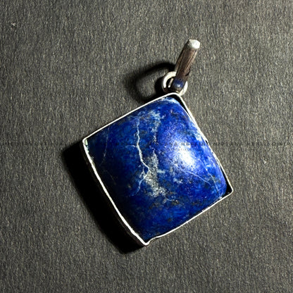 LAPIS LAZULI PENDANT (Communication, Truth, Ease Of Expression And Wisdom) image 3
