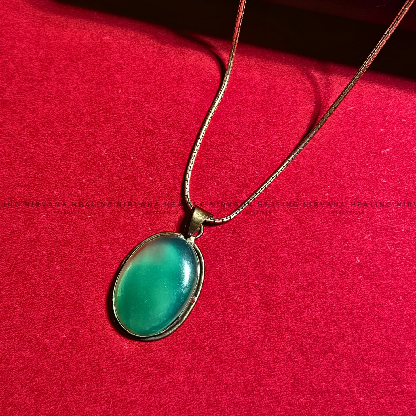 GREEN AVENTURINE OVAL CRYSTAL PENDANT (Luck, Money, Abundance, Career And Growth).  image 7