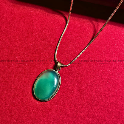 GREEN AVENTURINE OVAL CRYSTAL PENDANT (Luck, Money, Abundance, Career And Growth).  image 7