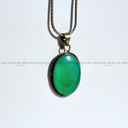 GREEN AVENTURINE OVAL CRYSTAL PENDANT (Luck, Money, Abundance, Career And Growth).  image 4