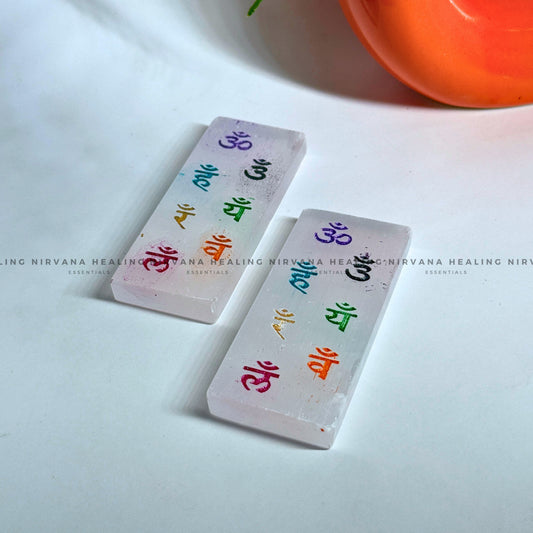SELENITE CHAKRAS MANTRA RECTANGULAR CHARGING PLATE (Aura Cleansing ,Charging, Cleansing And Purification). image 0