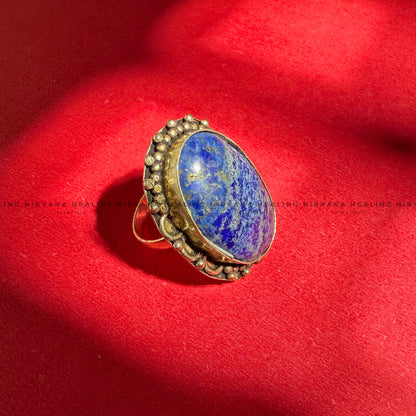 LAPIS JADE OVAL RING (Communication, Truth, Ease Of Expression And Wisdom) image 4
