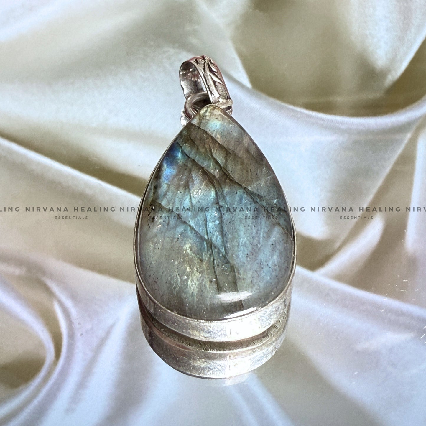 LABRADORITE CRYSTAL DESIGNER PENDANT (Intuition, Inner Power And Transformation).    image 0