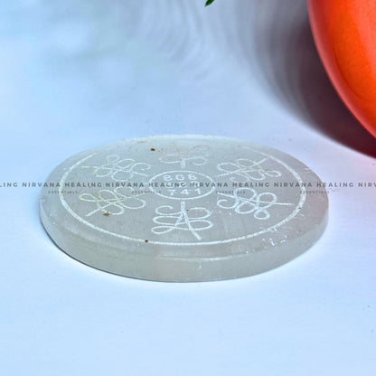 SELENITE ABUNDANCE ZIBU CHARGING PLATE (Aura Cleansing ,Charging, Cleansing And Purification). image 2